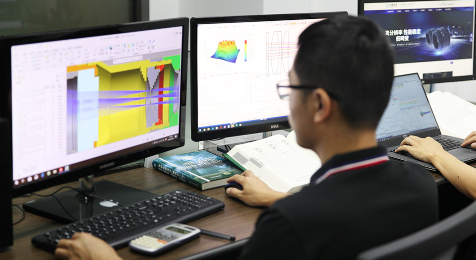 大简光学-自主研发 经验丰富